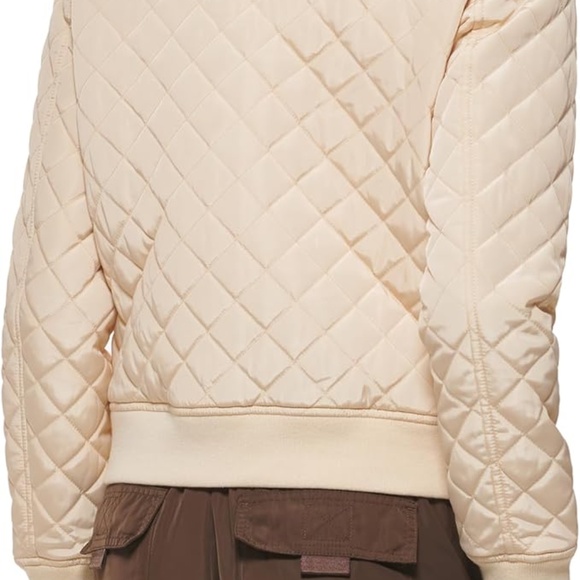 Levi's Women's Cream Ivory Size Extra Small Diamond Quilted Bomber Jacket - Picture 5 of 8